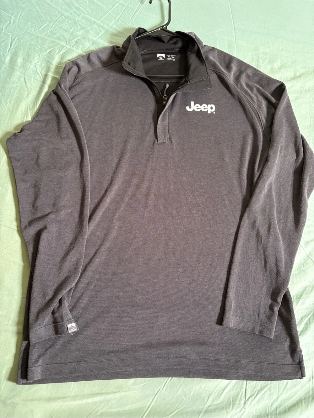 Jeep Men's Dark Gray Quarter-Zip Long Sleeve Pullover